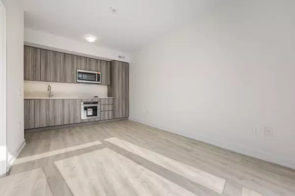 Toronto C08, ON M5A 0Y5,15 Richardson ST #1118