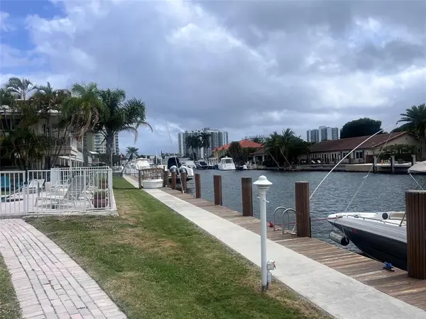 Fort Lauderdale, FL 33306,2850 NE 30th St #2