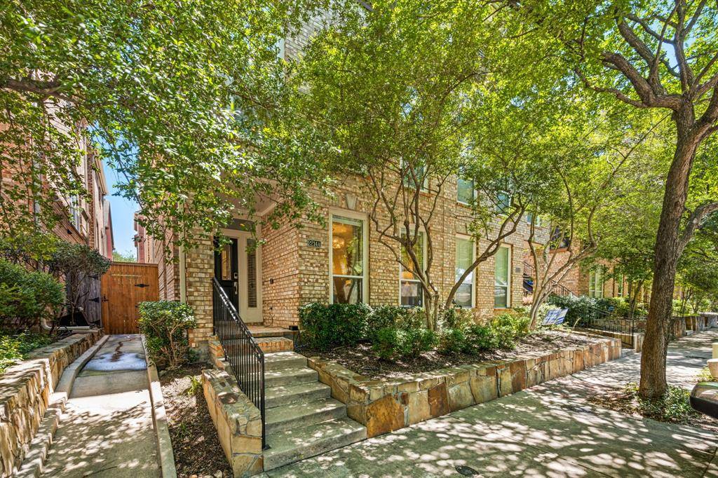2214 Allen Street #A, Dallas, TX 75204