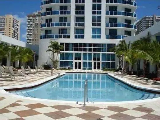 Hallandale Beach, FL 33009,1945 S Ocean Dr #505