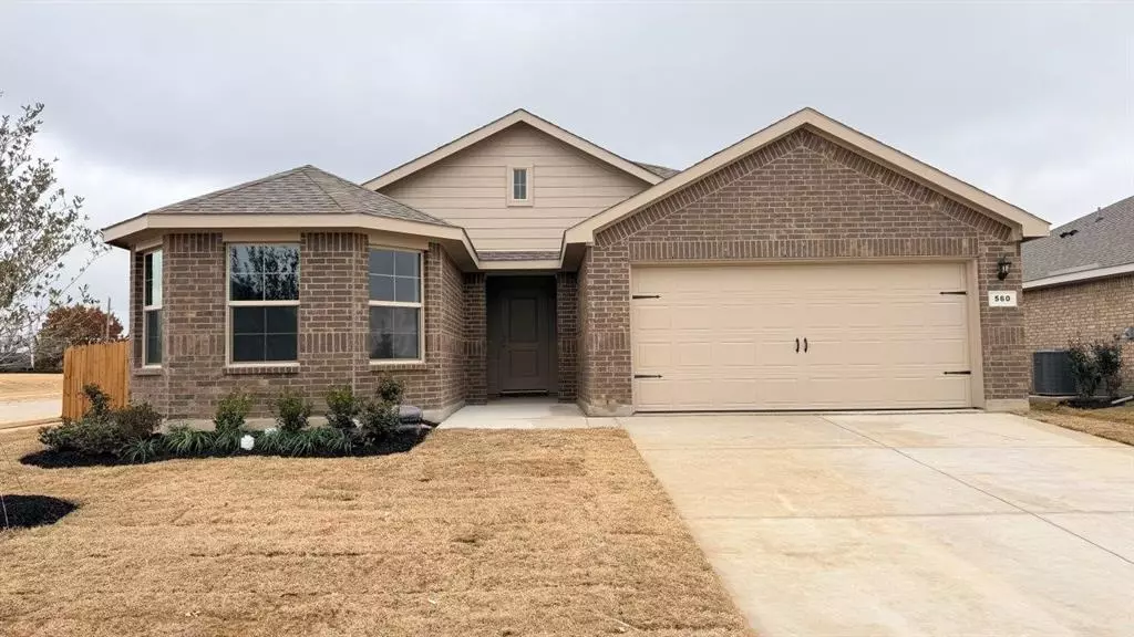 560 ARROYO Drive, Cleburne, TX 76033