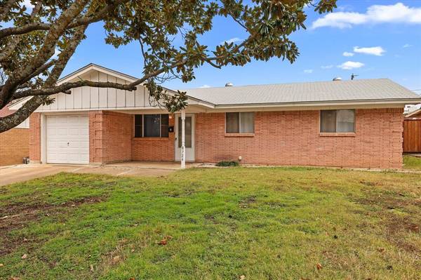 Fort Worth, TX 76116,8724 Guadalupe Road