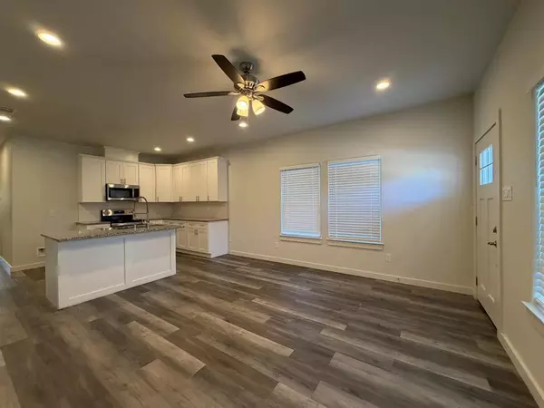 Sherman, TX 75090,405 N Andrews