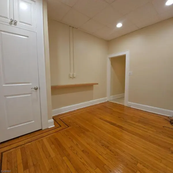 Newark City, NJ 07105,95 Nichols St