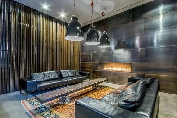 Toronto C01, ON M4Y 0B6,5 St. Joseph ST #4001