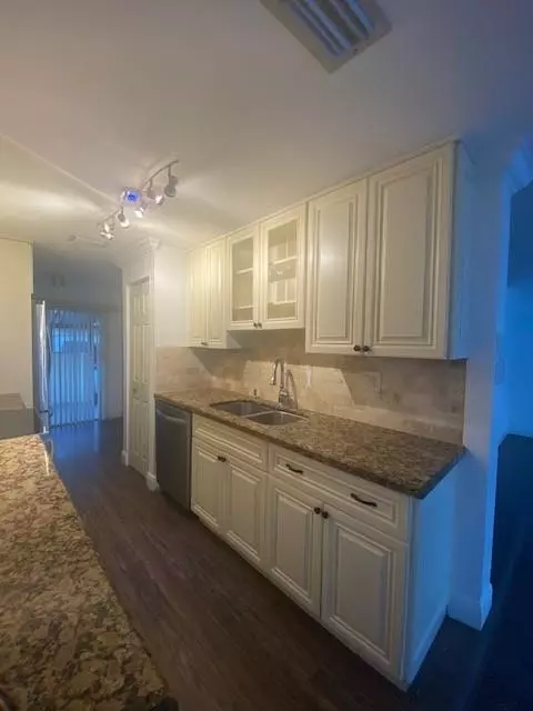 Fort Lauderdale, FL 33324,871 NW 81st Ter #1