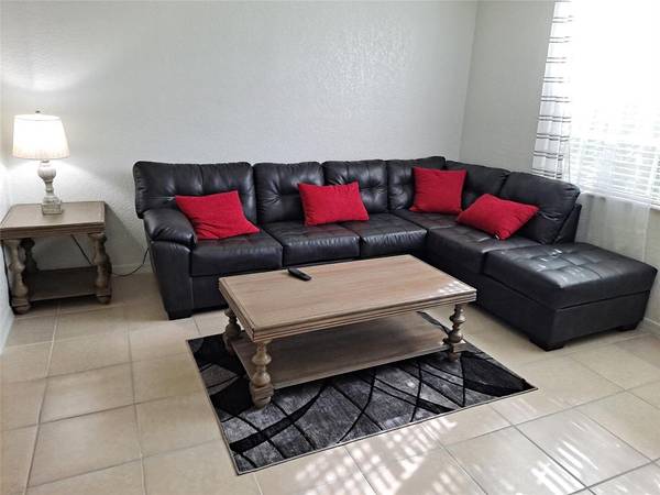 Sunrise, FL 33325,705 SW 148th Ave #207