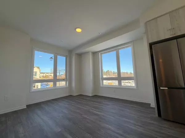 Richmond Hill, ON L4E 1P5,3 Helmkay AVE