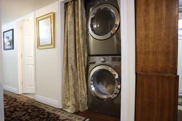 Toronto W10, ON M9V 2P5,11 Bankfield DR #B1