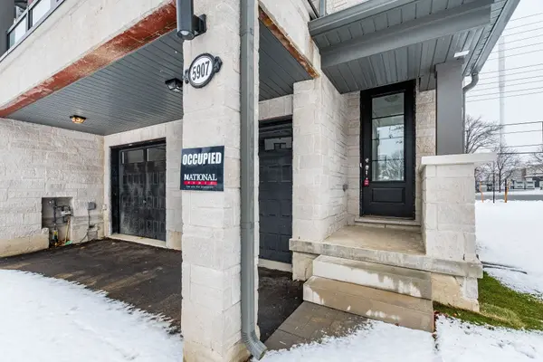 Mississauga, ON L5V 2V9,5907 Saigon ST