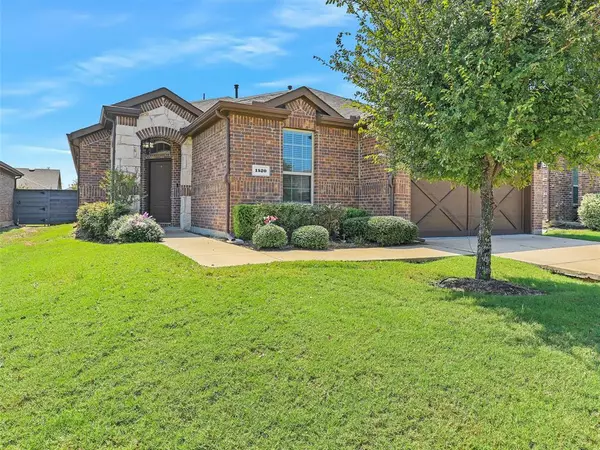 1520 Summit View Lane, Little Elm, TX 76227
