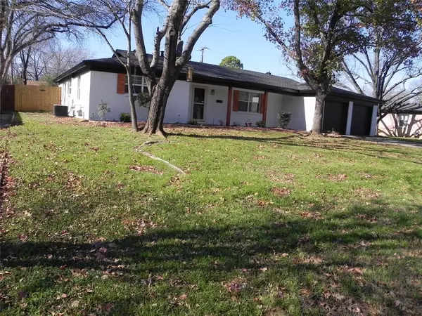 Mansfield, TX 76063,121 N Wisteria Street