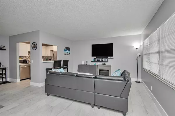 Boca Raton, FL 33434,436 Fanshaw K #436