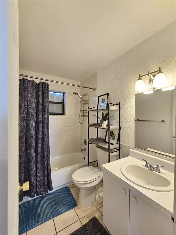 Stuart, FL 34994,1021 SE Monterey Rd #1-39