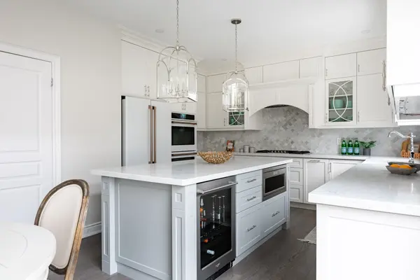 Oakville, ON L6L 6V4,3310 TIMELESS DR