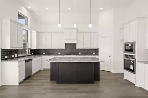 Desoto, TX 75115,974 Reeves Drive