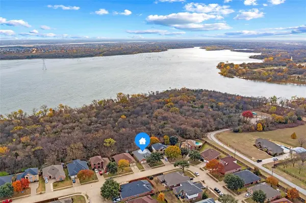 Grand Prairie, TX 75052,5867 Grayco Drive