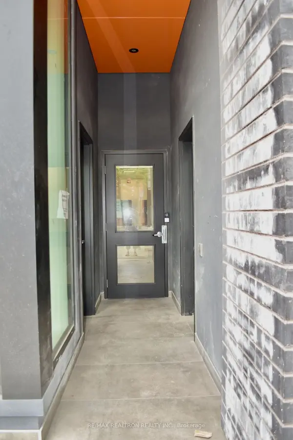 Toronto C04, ON M4N 2N1,3429 Yonge ST #4