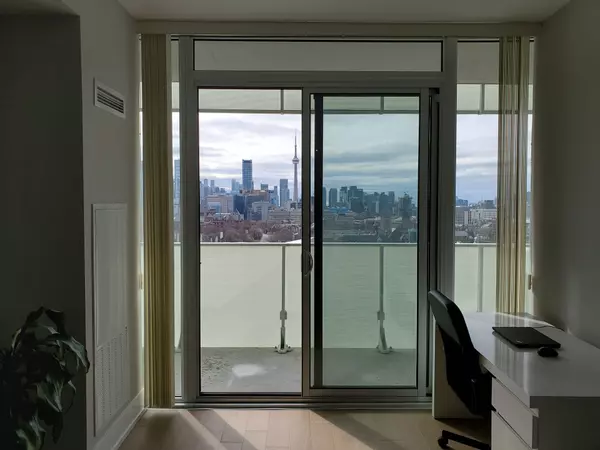 Toronto C02, ON M5S 1T8,200 Bloor ST W #1501