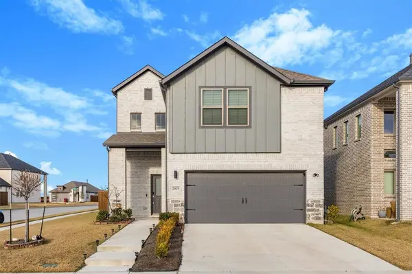 2825 Caroline Street, Royse City, TX 75189