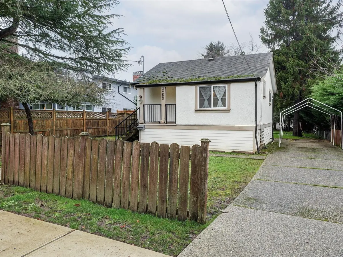 Saanich, BC V8Z 3V7,3260 Seaton St