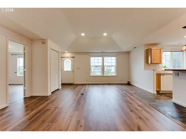 Eugene, OR 97402,4240 FLAGSTAFF ST