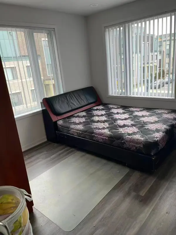 Toronto W06, ON M8V 0J5,15 William Jackson WAY #31