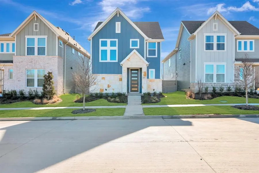 1104 Almond Blossom Circle, Crowley, TX 76036