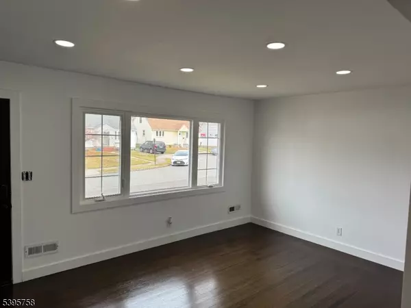 Belleville Twp., NJ 07109,9 Marion Ct