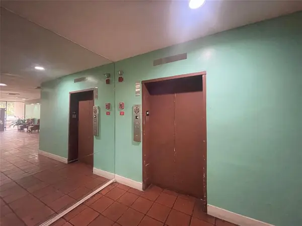 Lauderhill, FL 33319,3301 SPANISH MOSS TE #601