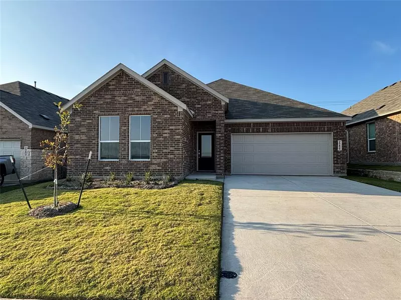 2256 Mustang Ghost Trail, Crandall, TX 75114