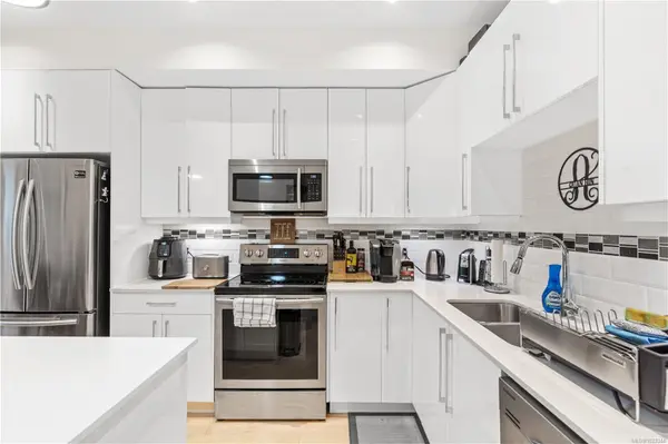 Langford, BC V9B 6L3,300 Phelps Ave #153