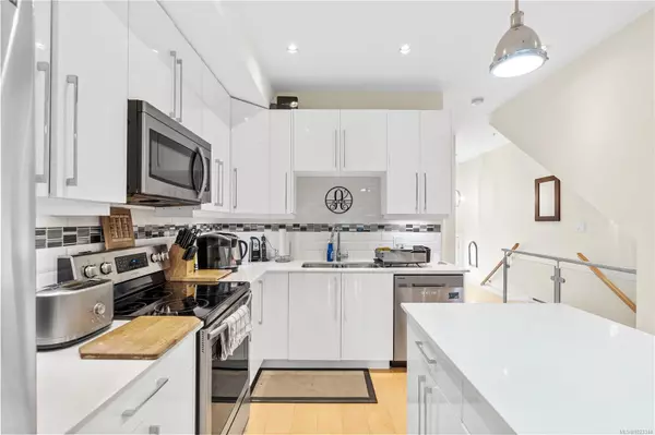 Langford, BC V9B 6L3,300 Phelps Ave #153