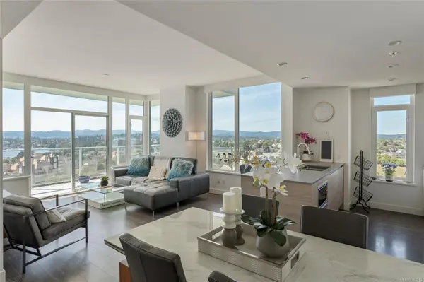 60 Saghalie Rd #1203, Victoria, BC V9A 0H1