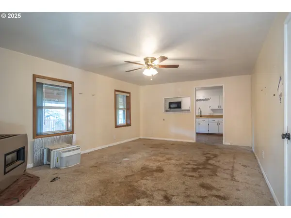 839 UNION GAP LOOP RD, Oakland, OR 97462