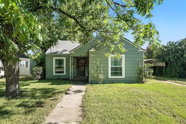 203 Miami Street, Coleman, TX 76834