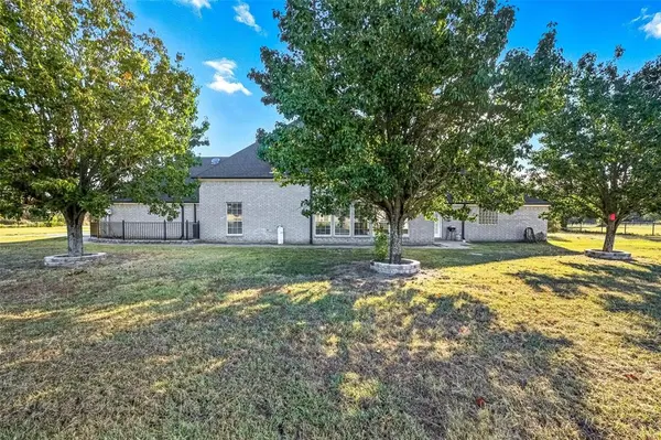 Kemp, TX 75143,10840 Fm 1895