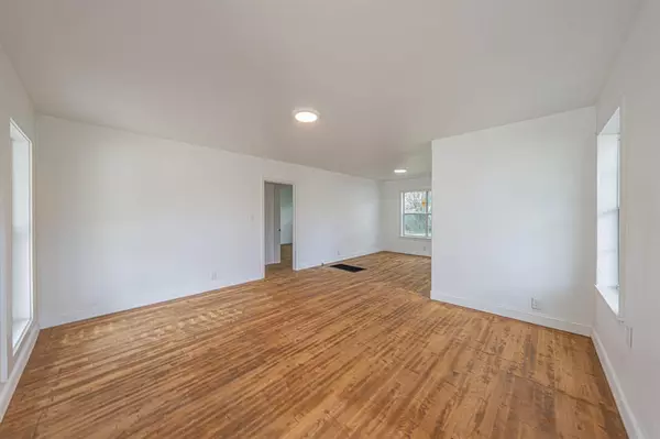 Dallas, TX 75216,1259 Fernwood Avenue