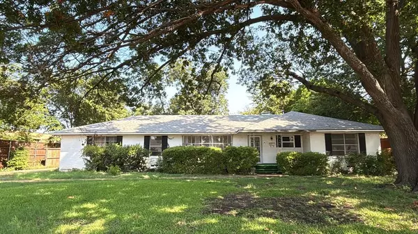 6031 Preston Crest Lane, Dallas, TX 75230