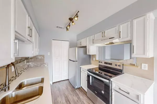 Carrollton, TX 75006,2240 Tarpley Road #464