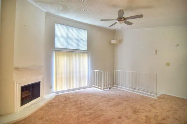 Dallas, TX 75231,6503 Ridgecrest Road #110/J