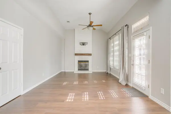 Grapevine, TX 76051,3237 Shady Glen Drive