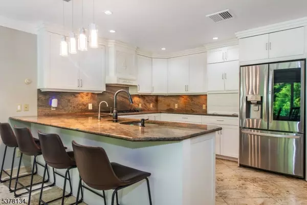 Warren Twp., NJ 07059,112 King George Rd