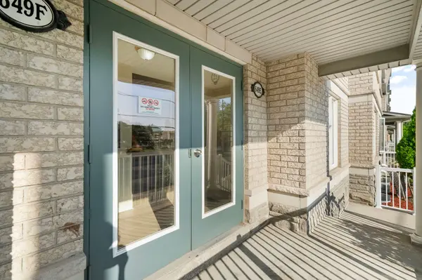 Toronto E04, ON M1L 0E7,649E Warden AVE #27