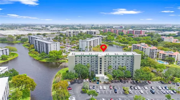 Pompano Beach, FL 33069,2232 N Cypress Bend Drive #107