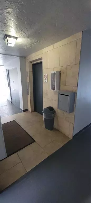 Davie, FL 33324,9421 SW Evergreen Pl #102