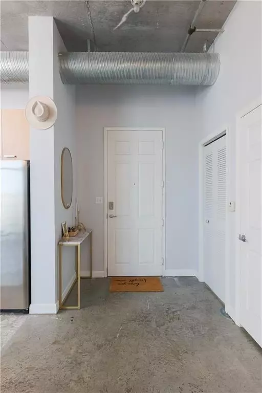 Hollywood, FL 33020,2100 Van Buren St #308