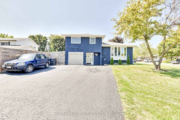 23 Windermere CT, Brampton, ON L6X 2L5
