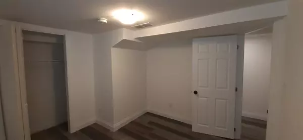 Kitchener, ON N2A 2R4,75 Pepperwood CRES #LOWER LEVEL