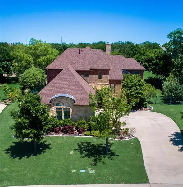 15 Falcons View Pass, Heath, TX 75032